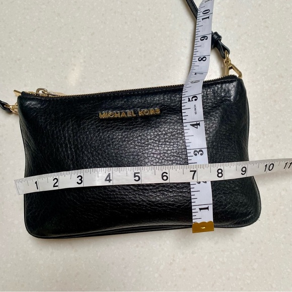 Michael KORS triple layer black leather cross body bag w gold & build in wallet - Picture 16 of 16